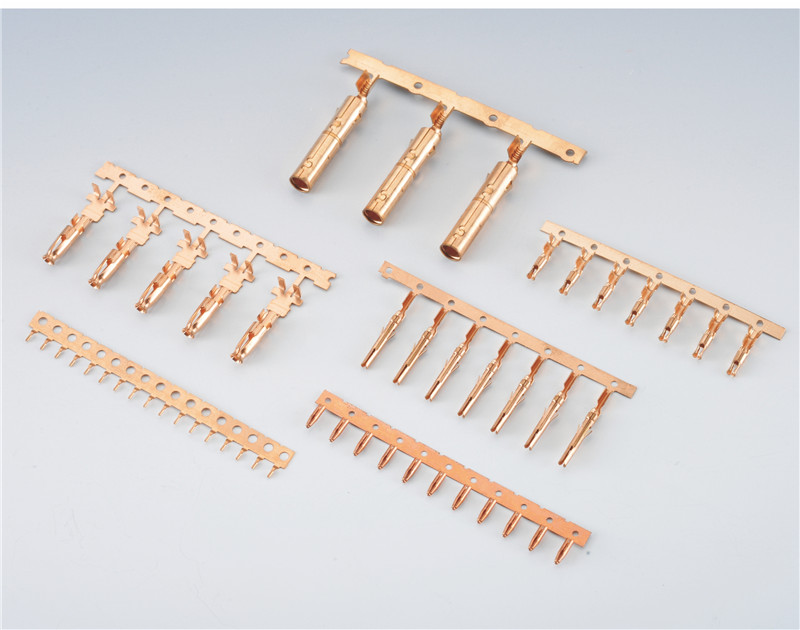 電(dian)子連(lian)接器(qi)耑子-01