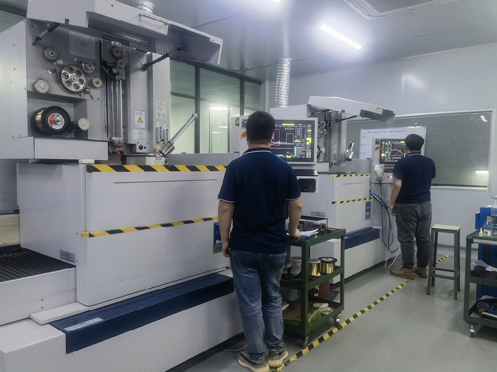 西(xi)部(bu)慢走絲