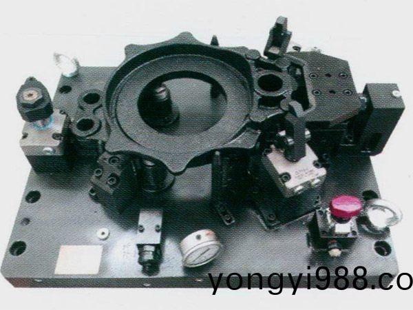 製動(dong)器底闆(ban)液壓裌(jia)具